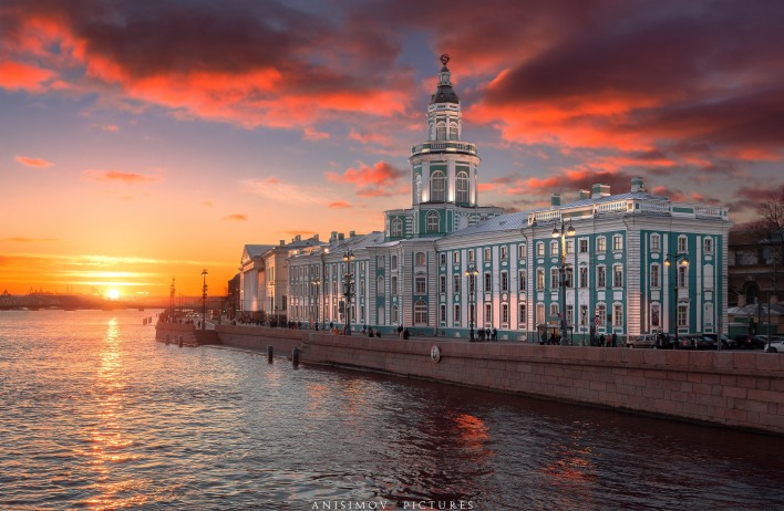 закат река здания дома санкт петербург россия набережная кунсткамера река большая нева университетская набережная