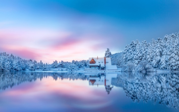зима озеро дом снег отражение