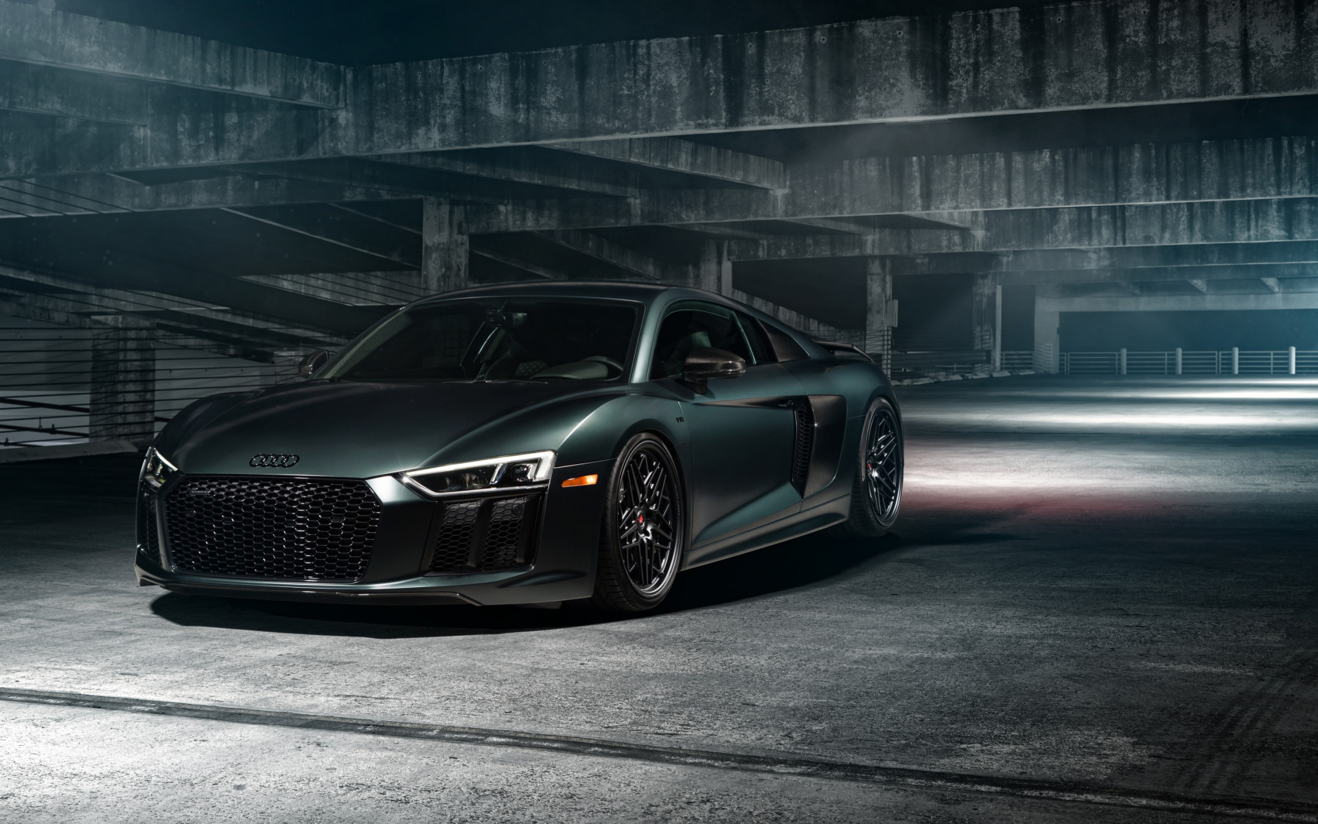 audi r8 черная матовая гараж