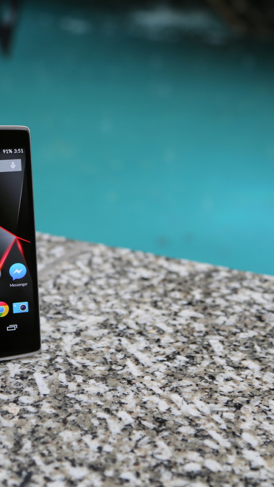 Телефон hi-tech