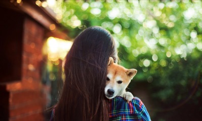 Девушка с псом