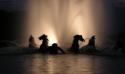 лошади, фонтан