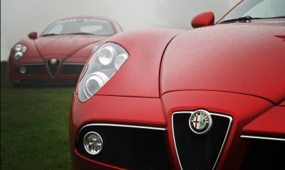 Alfa Romeo Бордовая
