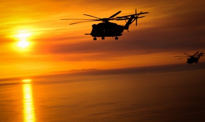 вертолет, солнечный закат