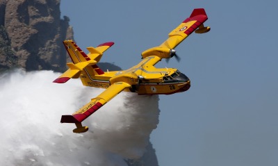 самолет пожарный полет вода