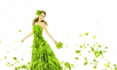 девушка, платье из листьев