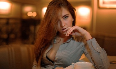 девушка рубашка страсть кофе