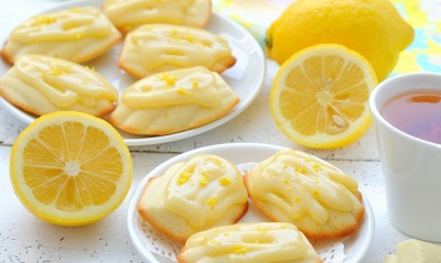 пирожные, лимоны