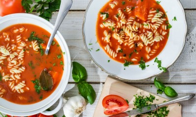 томатный суп, макароны