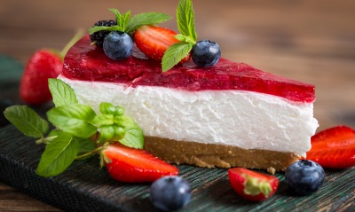 пирог торт кусок торта клубника ягоды