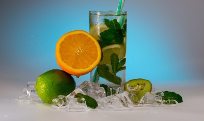 напиток лимон лайм апельсин мята лед