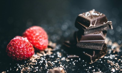 десерт малина шоколад
