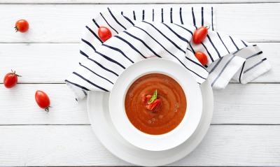 томатный суп вид сверху томаты