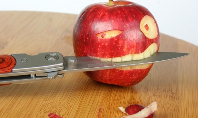 Злое яблоко