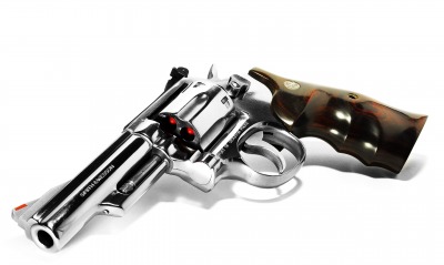 Револьвер с красными пулями