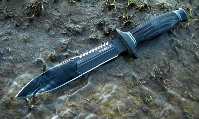 стальной нож