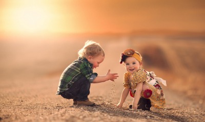дети девочка мальчик песок игра