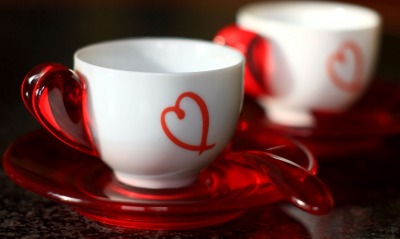 чашки сердце любовь