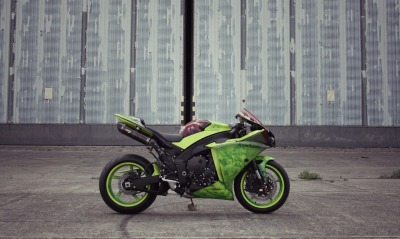 мотоцикл, зеленый