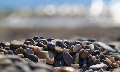 Пляжные камни