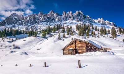Дом горы снег зима