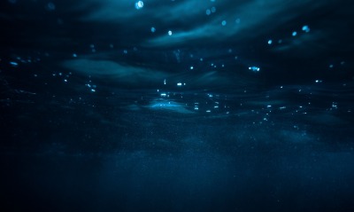 под водой, вода