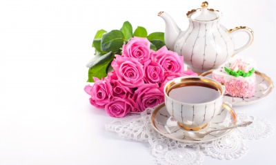 чай, пирожное, розы