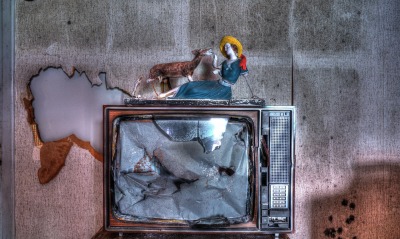 телевизор, разбитый