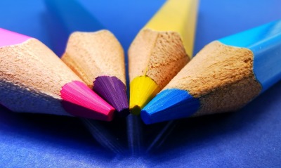 цветные карандаши, яркие