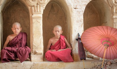 буддисты буддизм монахи