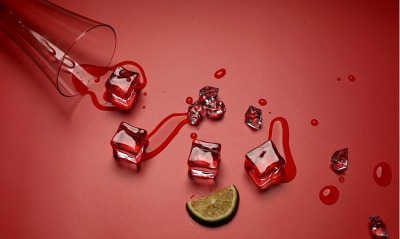 лед красный фон стакан