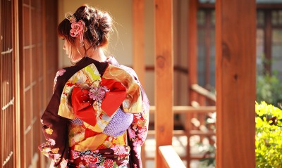 девушка япония платье прическа