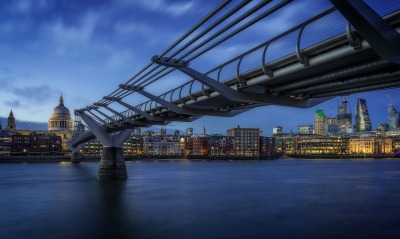 мост река город