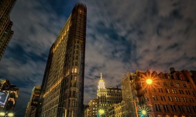 здание город ночь