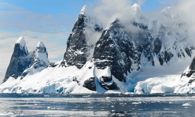 антарктида горы заснеженные горы