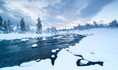 снег зима река