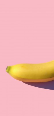 банан минимализм розовый фон