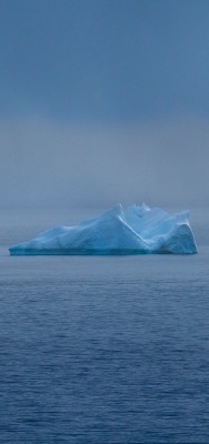 айсберг океан небо пасмурность