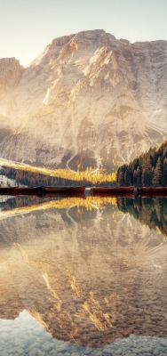 река горы рассвет отражение