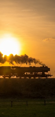 паровоз поезд на закате