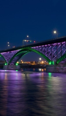 Мост огни над рекой