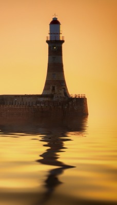 маяк море штиль желтый