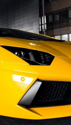 Lamborghini Aventador Желтый