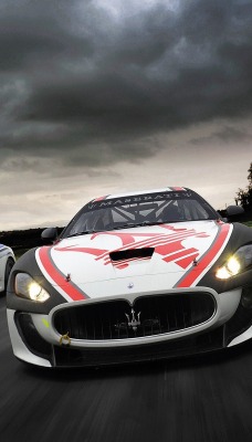 Maserati на трассе