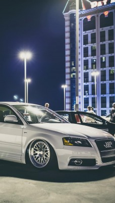 беленькая audi