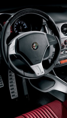 Салон alfa romeo