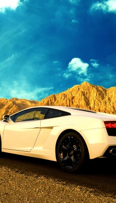 Lamborghini в горах