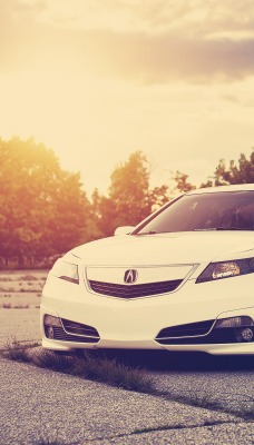 белая Acura