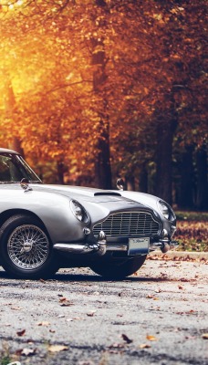 Retro Aston Martin