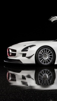 белый автомобиль mercedes benz sls amg gt3